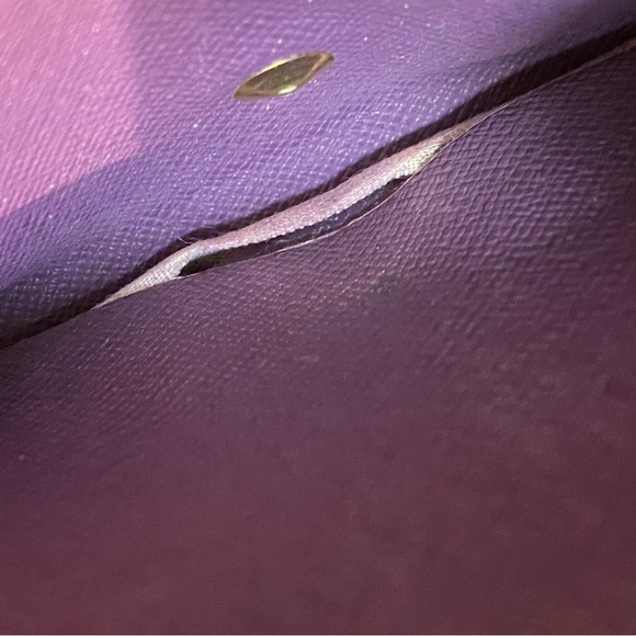 LOUIS VUITTON EPI WALLET VINTAGE - Picture 8 of 16